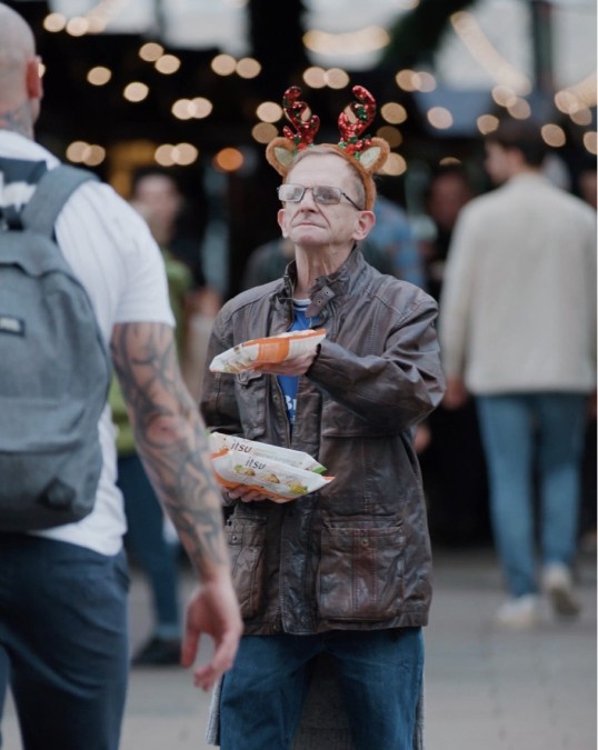 itsu — The Anti-Christmas Ad